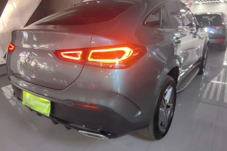 Used Mercedes-Benz GLE Coupe 2020 GLE 450 4MATIC Coupe SUV Luxury Model Exterior 5