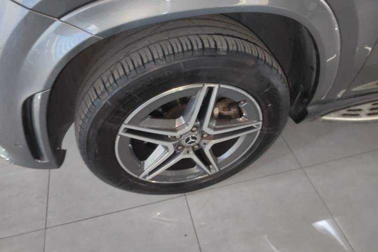 Used Mercedes-Benz GLE Coupe 2020 GLE 450 4MATIC Coupe SUV Luxury Model Exterior 7