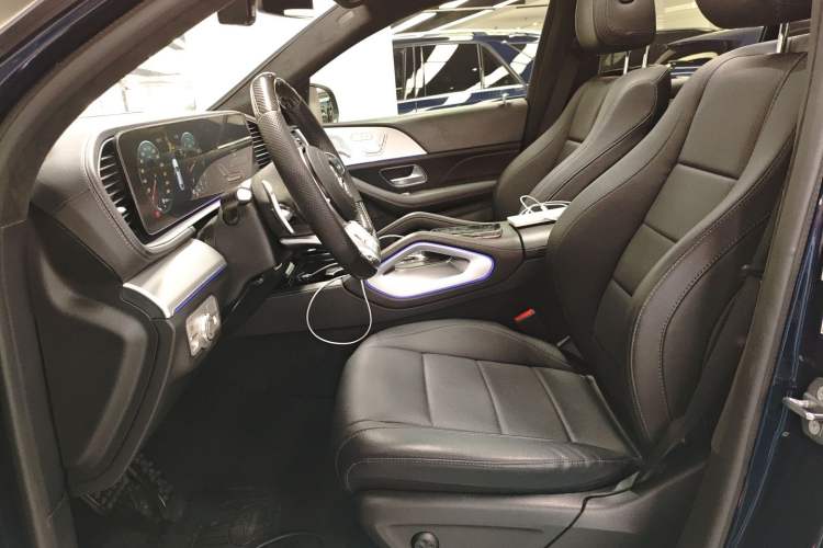 Used Mercedes-Benz GLE Coupe 2020 GLE 350 4MATIC Coupe SUV Fashion Model Left Front Seat