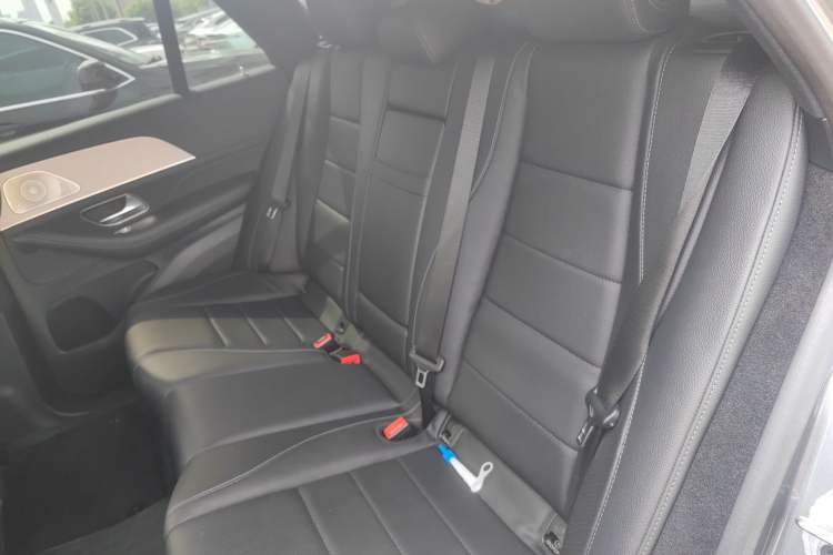 Used Mercedes-Benz GLE Coupe 2020 GLE 450 4MATIC Coupe SUV Fashion Model Left Rear Seat