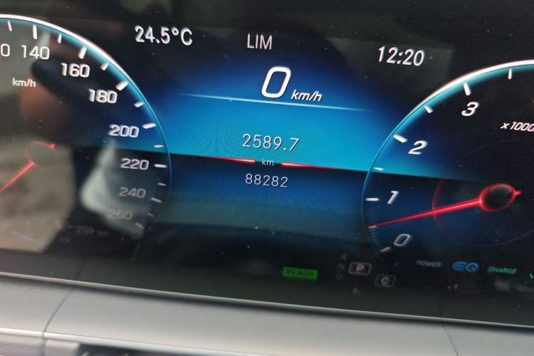 Used Mercedes-Benz GLE Coupe 2020 GLE 450 4MATIC Coupe SUV Fashion Model Odometer Close Up
