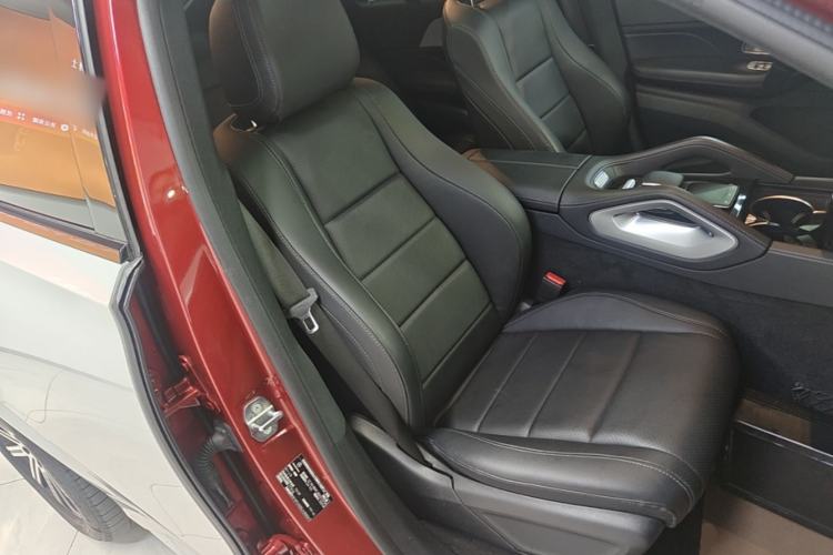Used Mercedes-Benz GLE Coupe 2020 GLE 350 4MATIC Coupe SUV Luxury Model Right Front Seat