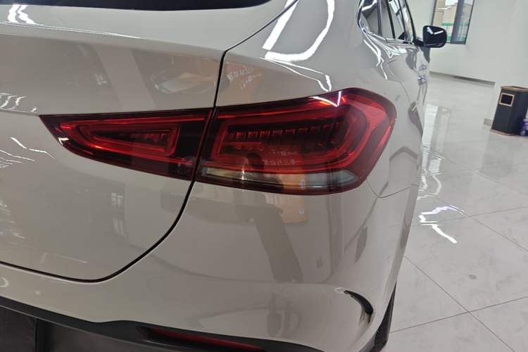 Used Mercedes-Benz GLE Coupe 2020 GLE 350 4MATIC Coupe SUV Luxury Model Right Rear Taillight