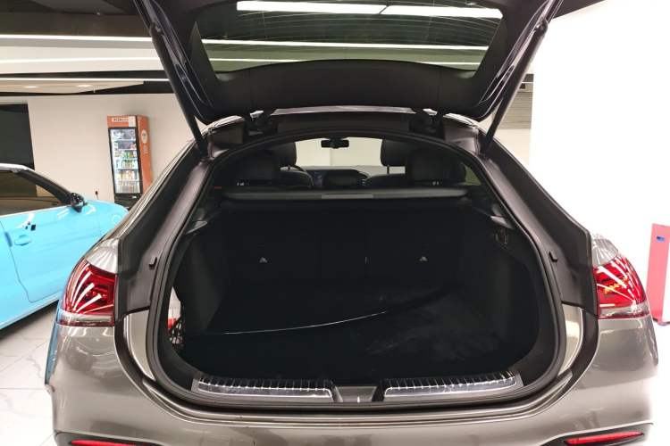 Used Mercedes-Benz GLE Coupe 2020 GLE 350 4MATIC Coupe SUV Fashion Model Trunk