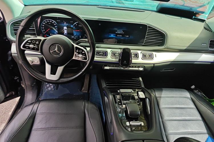 Used Mercedes-Benz GLE Coupe 2020 GLE 350 4MATIC Coupe SUV Luxury Model Center Console