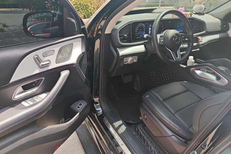 Used Mercedes-Benz GLE Coupe 2020 GLE 350 4MATIC Coupe SUV Fashion Model Driver Seat