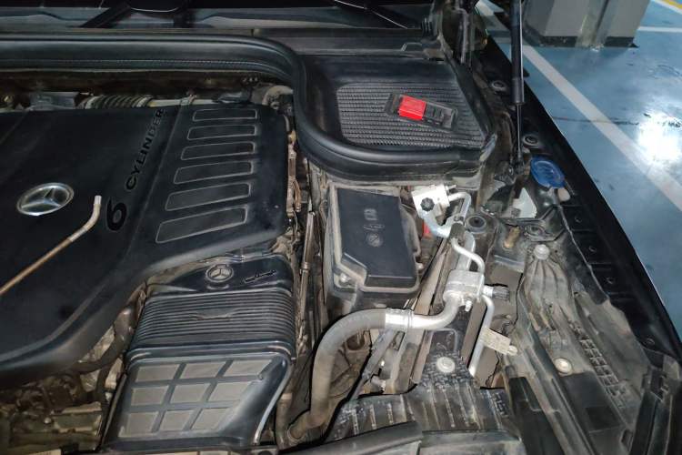 Used Mercedes-Benz GLE Coupe 2020 GLE 450 4MATIC Coupe SUV Fashion Model Engine Bay Left
