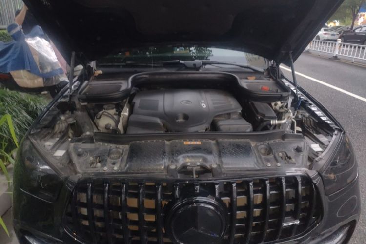 Used Mercedes-Benz GLE Coupe 2020 GLE 450 4MATIC Coupe SUV Fashion Model Engine Bay