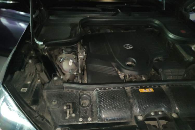 Used Mercedes-Benz GLE Coupe 2020 GLE 450 4MATIC Coupe SUV Fashion Model Engine Bay Right