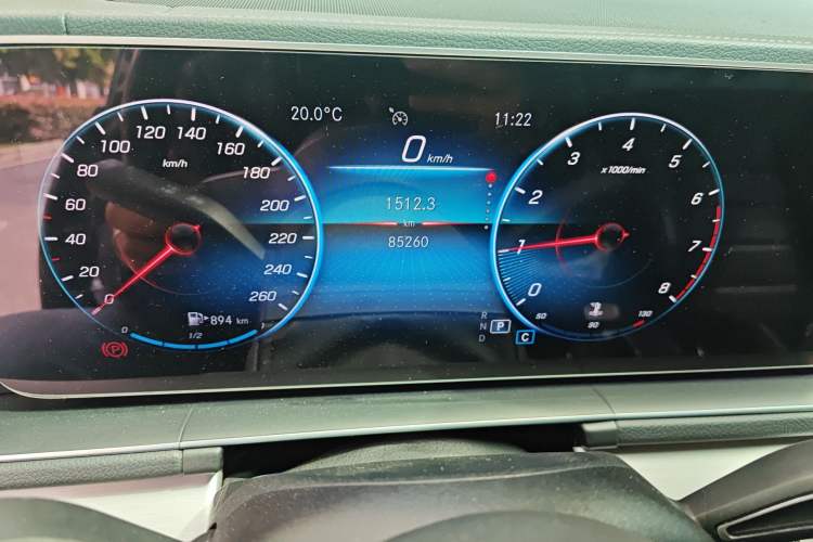 Used Mercedes-Benz GLE Coupe 2020 GLE 350 4MATIC Coupe SUV Luxury Model Odometer Close Up
