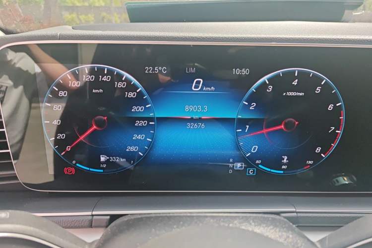 Used Mercedes-Benz GLE Coupe 2020 GLE 350 4MATIC Coupe SUV Fashion Model Odometer Close Up