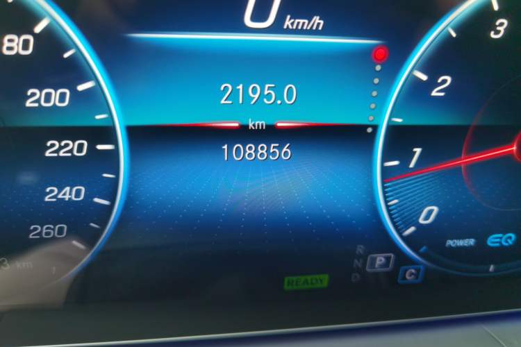 Used Mercedes-Benz GLE Coupe 2020 GLE 450 4MATIC Coupe SUV Fashion Model Odometer Close Up