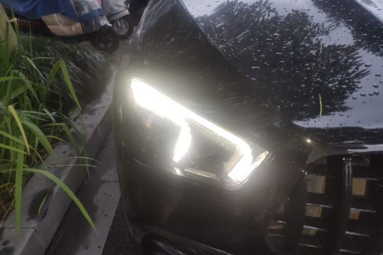 Used Mercedes-Benz GLE Coupe 2020 GLE 450 4MATIC Coupe SUV Fashion Model Right Front Headlight