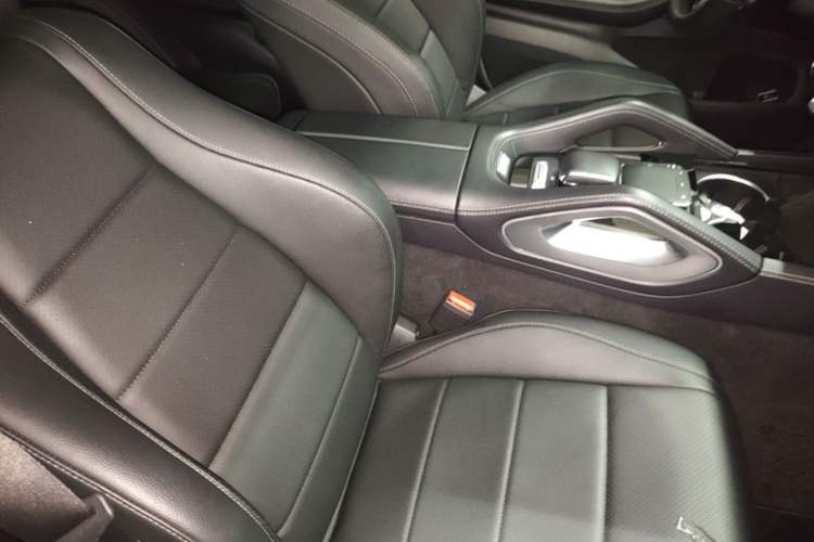 Used Mercedes-Benz GLE Coupe 2020 GLE 350 4MATIC Coupe SUV Luxury Model Right Front Seat