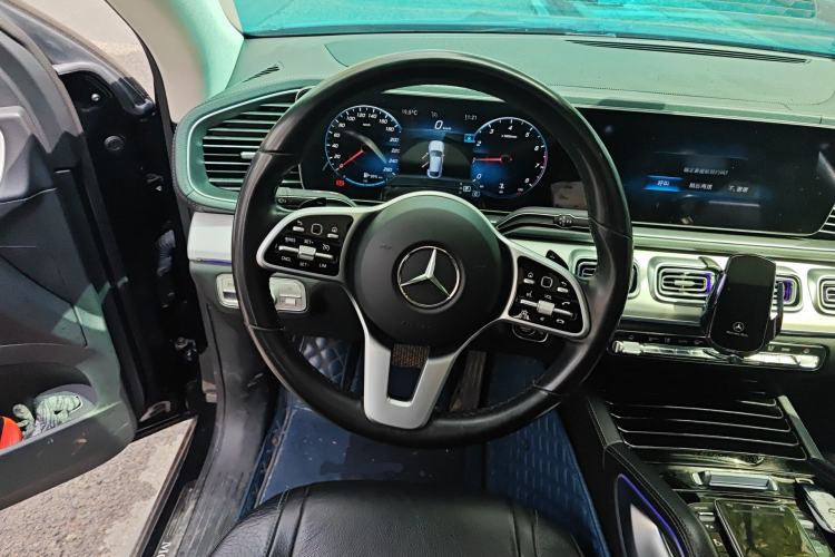 Used Mercedes-Benz GLE Coupe 2020 GLE 350 4MATIC Coupe SUV Luxury Model Steering Wheel