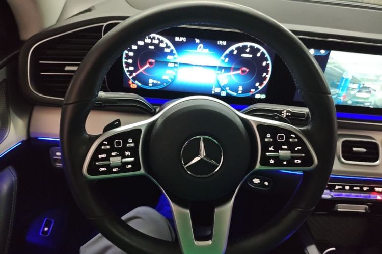 Used Mercedes-Benz GLE Coupe 2020 GLE 350 4MATIC Coupe SUV Luxury Model Steering Wheel