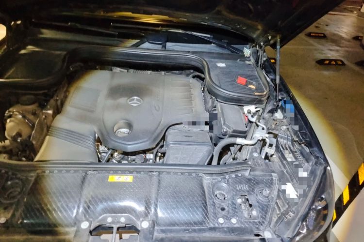 Used Mercedes-Benz GLE Coupe 2020 GLE 450 4MATIC Coupe SUV Luxury Model Engine Bay Left