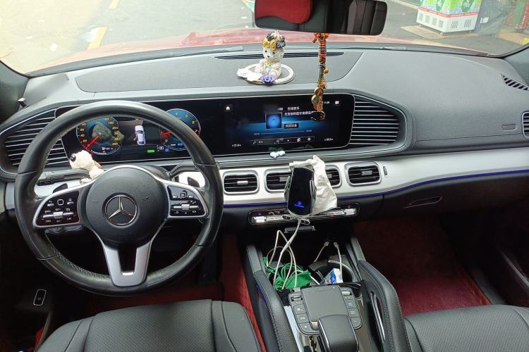 Used Mercedes-Benz GLE Coupe 2020 GLE 450 4MATIC Coupe SUV Fashion Model Center Console