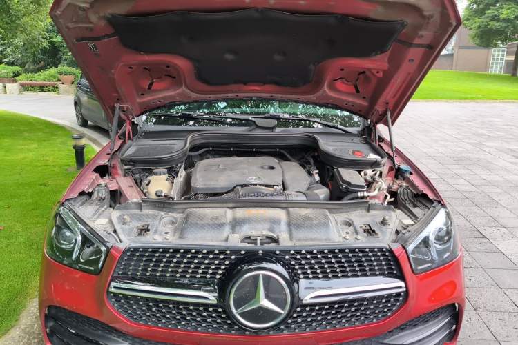 Used Mercedes-Benz GLE Coupe 2020 GLE 350 4MATIC Coupe SUV Luxury Model Engine Bay