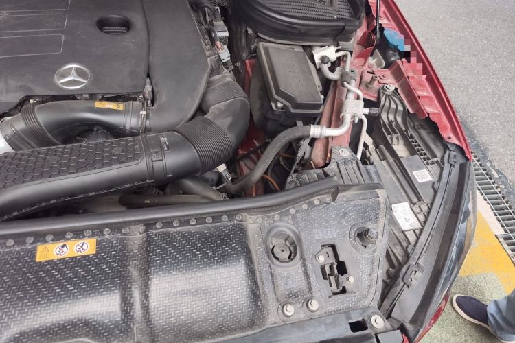 Used Mercedes-Benz GLE Coupe 2020 GLE 350 4MATIC Coupe SUV Luxury Model Engine Bay Left