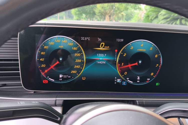Used Mercedes-Benz GLE Coupe 2020 GLE 350 4MATIC Coupe SUV Luxury Model Instrument Cluster