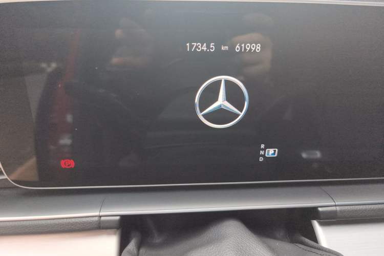 Used Mercedes-Benz GLE Coupe 2020 GLE 350 4MATIC Coupe SUV Luxury Model Odometer Close Up