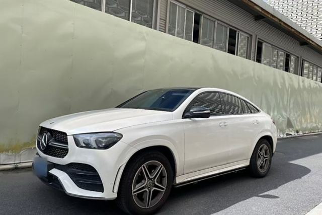 Ojetý Mercedes-Benz GLE Coupe 2020 GLE 450 4MATIC Coupe SUV Fashion Model