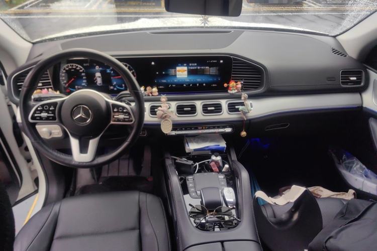 Used Mercedes-Benz GLE Coupe 2020 GLE 350 4MATIC Coupe SUV Luxury Model Center Console