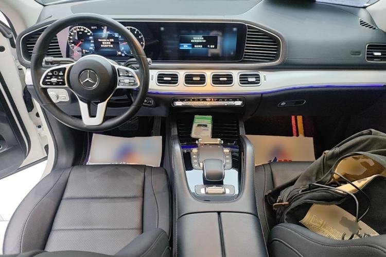 Used Mercedes-Benz GLE Coupe 2020 GLE 350 4MATIC Coupe SUV Luxury Model Center Console