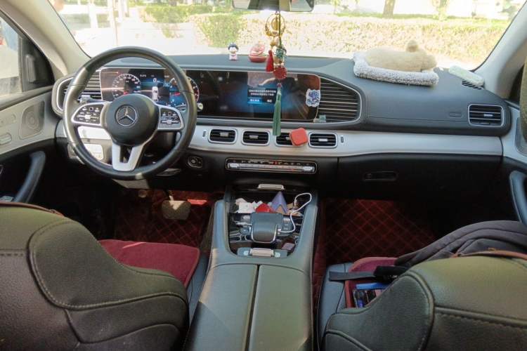 Used Mercedes-Benz GLE Coupe 2020 GLE 350 4MATIC Coupe SUV Fashion Model Center Console