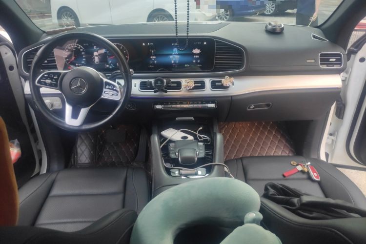 Used Mercedes-Benz GLE Coupe 2020 GLE 350 4MATIC Coupe SUV Luxury Model Center Console
