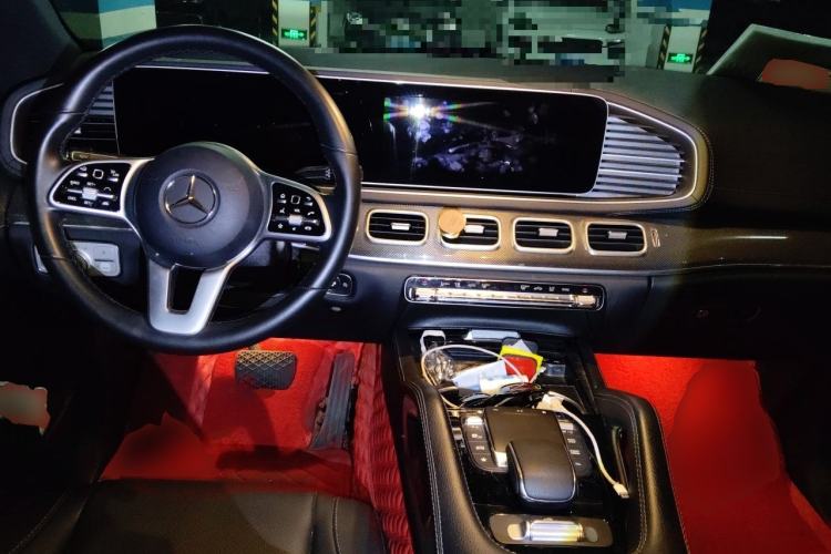 Used Mercedes-Benz GLE Coupe 2020 GLE 450 4MATIC Coupe SUV Luxury Model Center Console