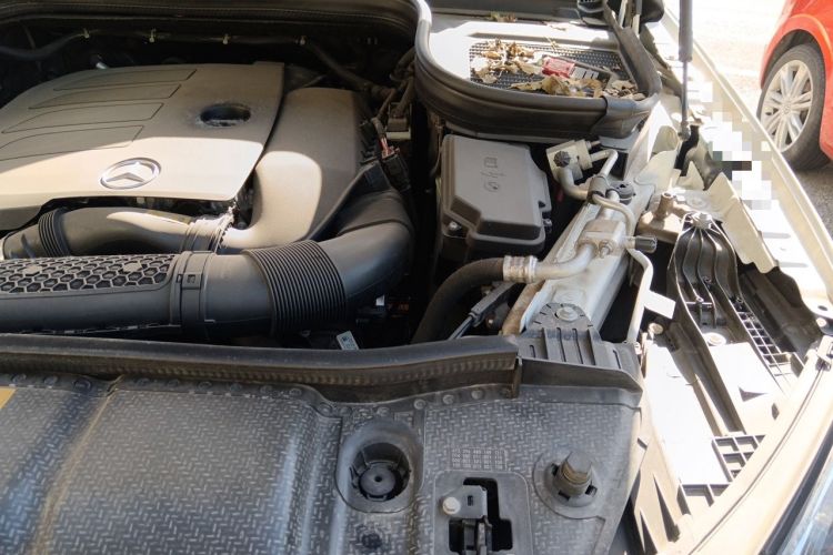 Used Mercedes-Benz GLE Coupe 2020 GLE 350 4MATIC Coupe SUV Fashion Model Engine Bay Left