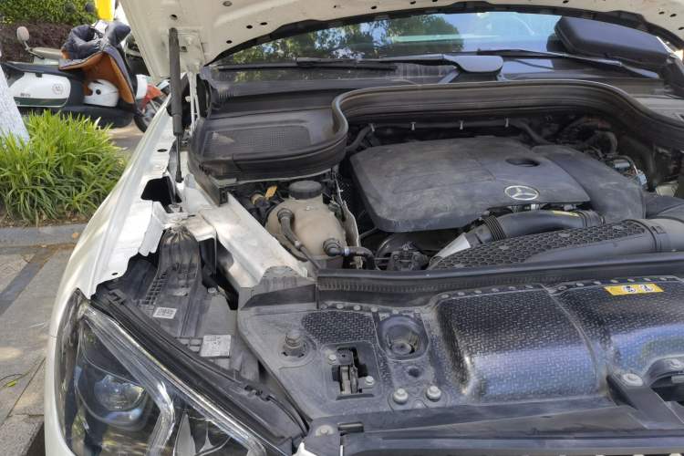 Used Mercedes-Benz GLE Coupe 2020 GLE 350 4MATIC Coupe SUV Luxury Model Engine Bay Right