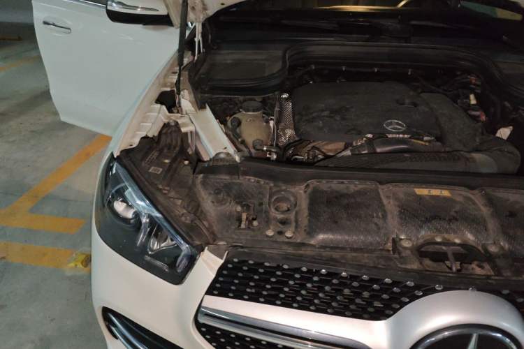 Used Mercedes-Benz GLE Coupe 2020 GLE 350 4MATIC Coupe SUV Fashion Model Engine Bay Right