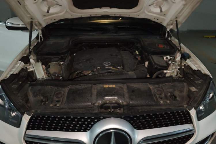 Used Mercedes-Benz GLE Coupe 2020 GLE 350 4MATIC Coupe SUV Fashion Model Engine Bay