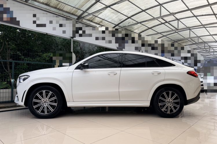 Used Mercedes-Benz GLE Coupe 2020 GLE 350 4MATIC Coupe SUV Luxury Model Exterior 2