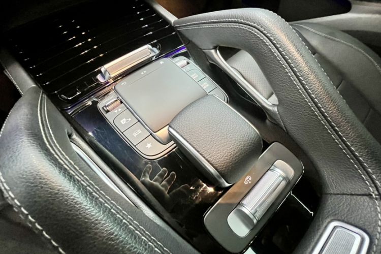 Used Mercedes-Benz GLE Coupe 2020 GLE 350 4MATIC Coupe SUV Luxury Model Gear Lever