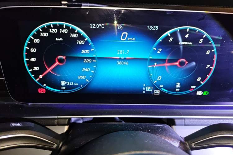 Used Mercedes-Benz GLE Coupe 2020 GLE 350 4MATIC Coupe SUV Fashion Model Instrument Cluster