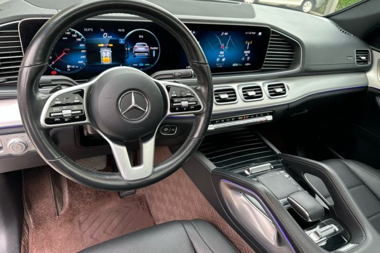 Used Mercedes-Benz GLE Coupe 2020 GLE 450 4MATIC Coupe SUV Fashion Model Interior 2