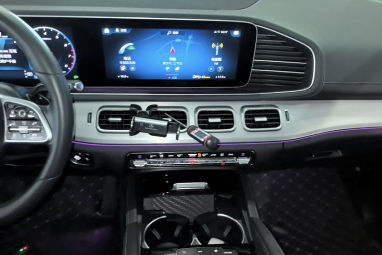 Used Mercedes-Benz GLE Coupe 2020 GLE 350 4MATIC Coupe SUV Luxury Model Interior 2