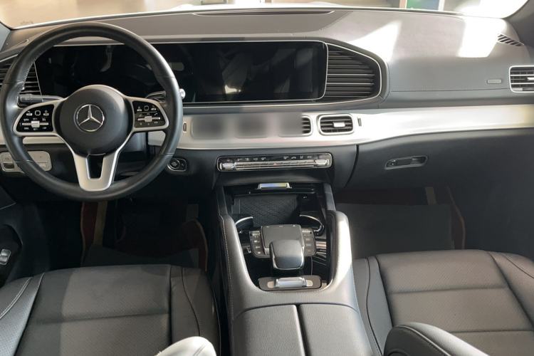 Used Mercedes-Benz GLE Coupe 2020 GLE 350 4MATIC Coupe SUV Luxury Model Interior 3