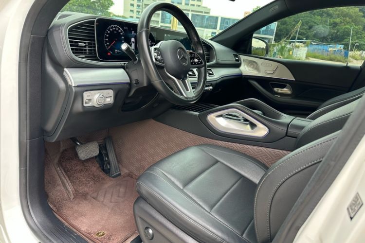 Used Mercedes-Benz GLE Coupe 2020 GLE 450 4MATIC Coupe SUV Fashion Model Interior 3