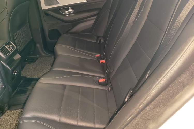 Used Mercedes-Benz GLE Coupe 2020 GLE 350 4MATIC Coupe SUV Luxury Model Interior 4