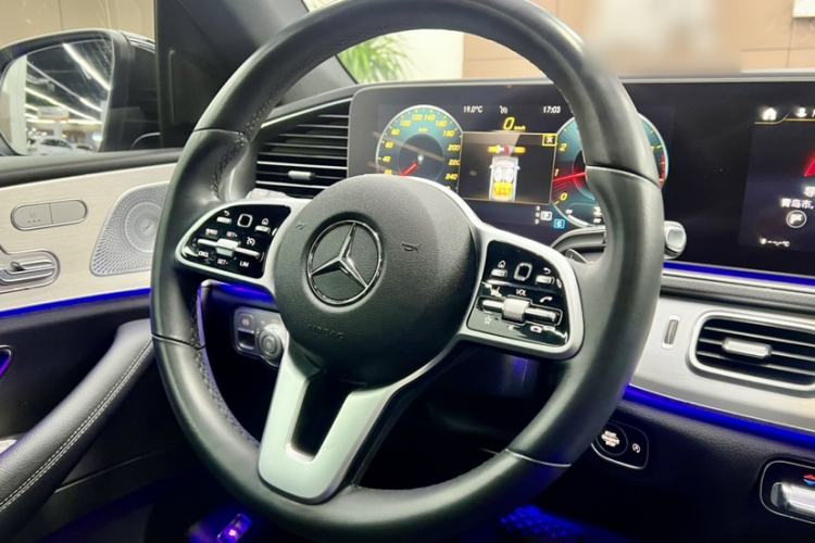 Used Mercedes-Benz GLE Coupe 2020 GLE 350 4MATIC Coupe SUV Luxury Model Interior 9