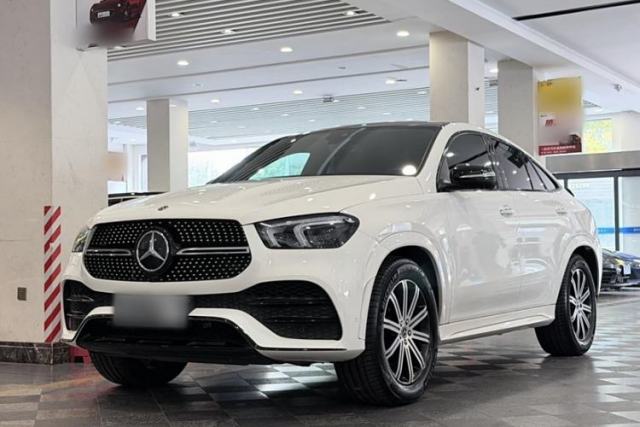 Ojetý Mercedes-Benz GLE Coupe 2020 GLE 350 4MATIC Coupe SUV Luxury Model