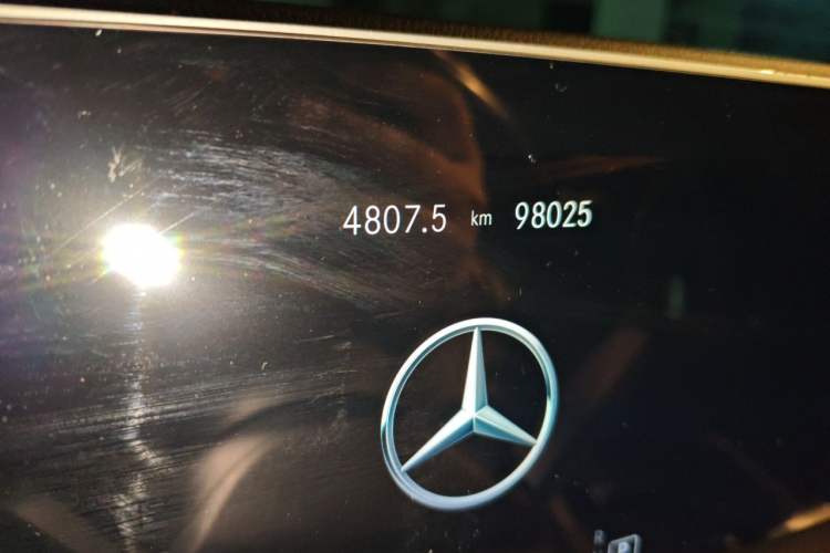 Used Mercedes-Benz GLE Coupe 2020 GLE 350 4MATIC Coupe SUV Fashion Model Odometer Close Up