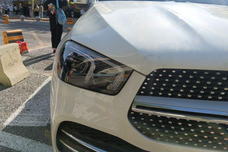 Used Mercedes-Benz GLE Coupe 2020 GLE 350 4MATIC Coupe SUV Fashion Model Right Front Headlight