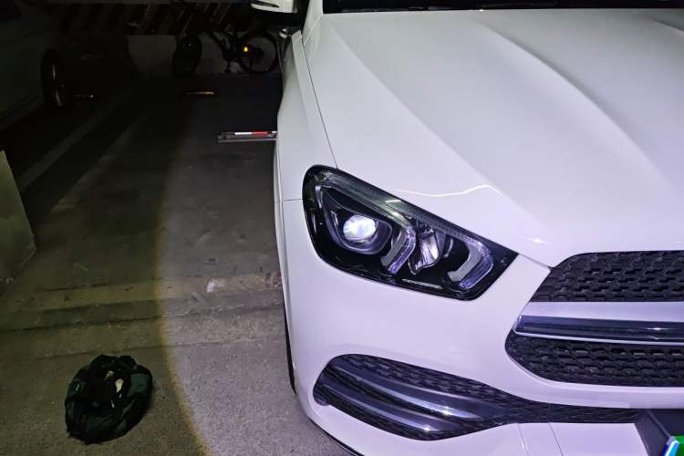 Used Mercedes-Benz GLE Coupe 2020 GLE 350 4MATIC Coupe SUV Fashion Model Right Front Headlight