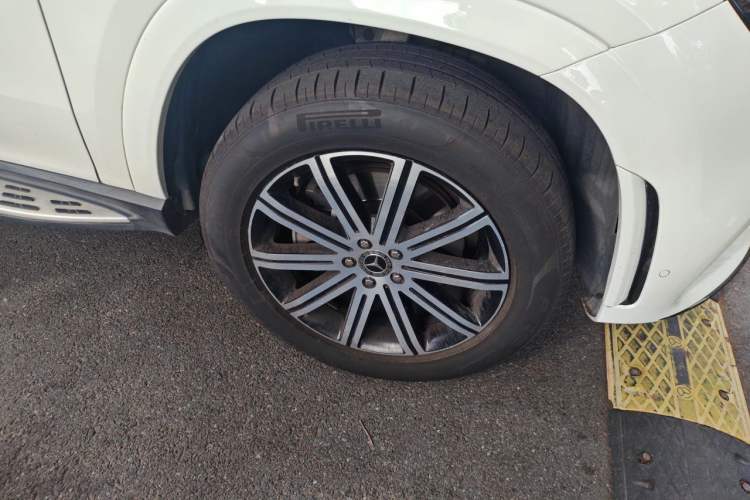 Used Mercedes-Benz GLE Coupe 2020 GLE 350 4MATIC Coupe SUV Luxury Model Right Front Wheel Hub